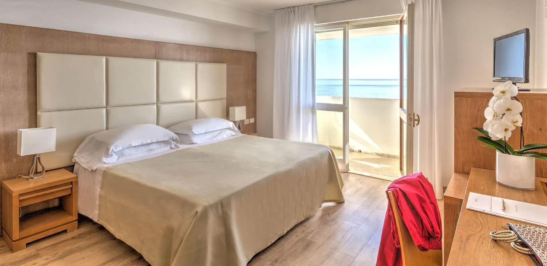 Hotel Abner's Riccione 4*,  Italien