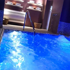 https://sovrana.emilia-romagnahotels.net